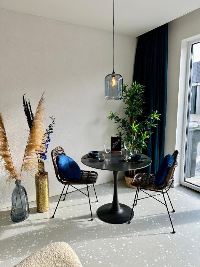 Luuma Studio's -private Parking- Zandvoort